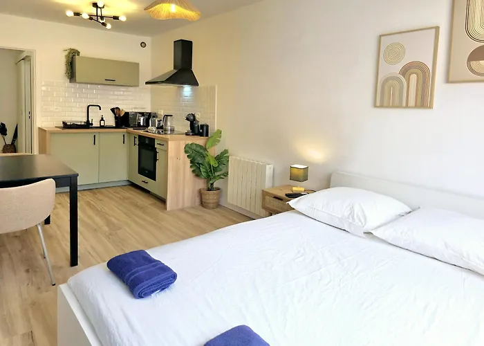 Cosy Apartments - Marseille Estiennes D\'Orves - Hyper Central Students Apartment Close To Metro And Vieux-Port